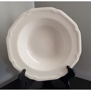 Mikasa Ultima + Super Strong Fine China HK 400 Antique White Vegetable Bowl